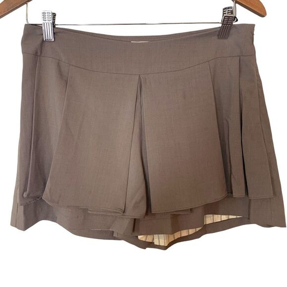 Line and Dot Womens Pleated High Rise Shorts - Picture 4 of 12